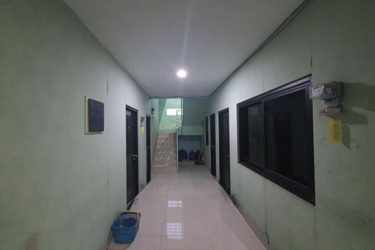 Oyo 93109 Garden Homestay 1 Tpr Surabaya Kültér fotó