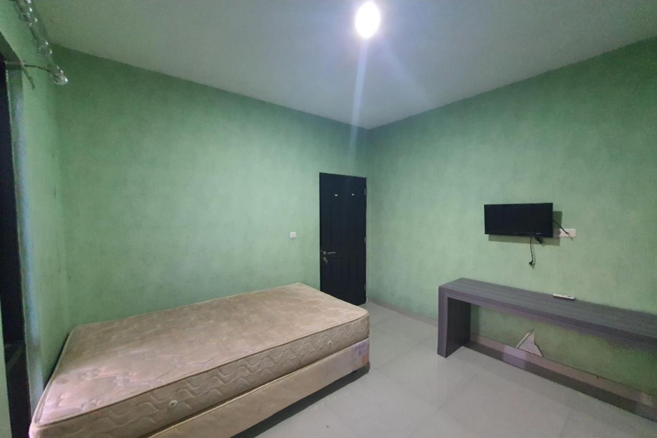 Oyo 93109 Garden Homestay 1 Tpr Surabaya Kültér fotó