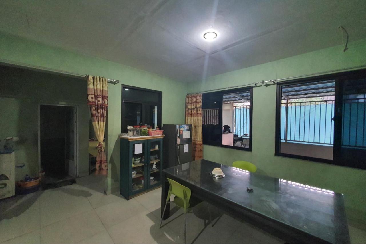 Oyo 93109 Garden Homestay 1 Tpr Surabaya Kültér fotó